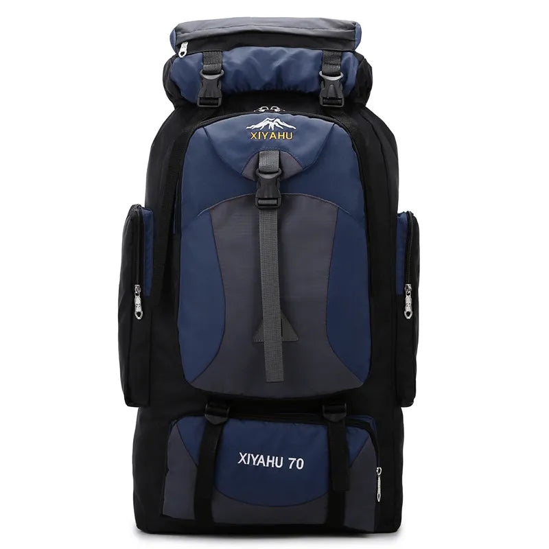 Sac à dos de randonnée Xiyahu bleu marine présenté de trois quarts, avec système de portage renforcé et poches multiples.