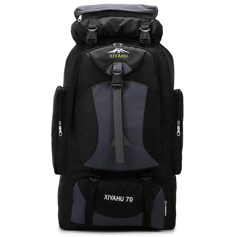 Vue de face d’un sac à dos de randonnée Xiyahu noir et gris avec sangles ajustables et poches latérales.