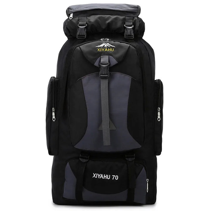 Vue de face d’un sac à dos de randonnée Xiyahu noir et gris avec sangles ajustables et poches latérales.