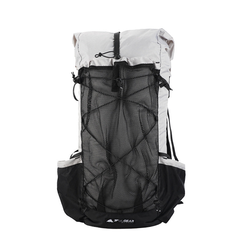 Sac à dos de randonnée ultra-léger 3F UL Gear en tissu gris clair avec poche filet frontale et sangles élastiques croisées