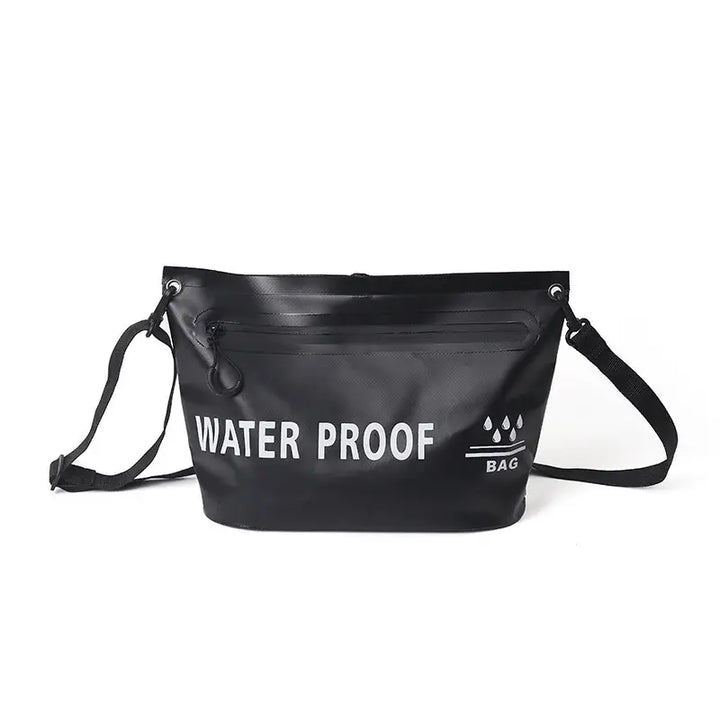  Sac noir étanche à bandoulière, avec fermeture zippée et lettrage blanc "WATER PROOF".