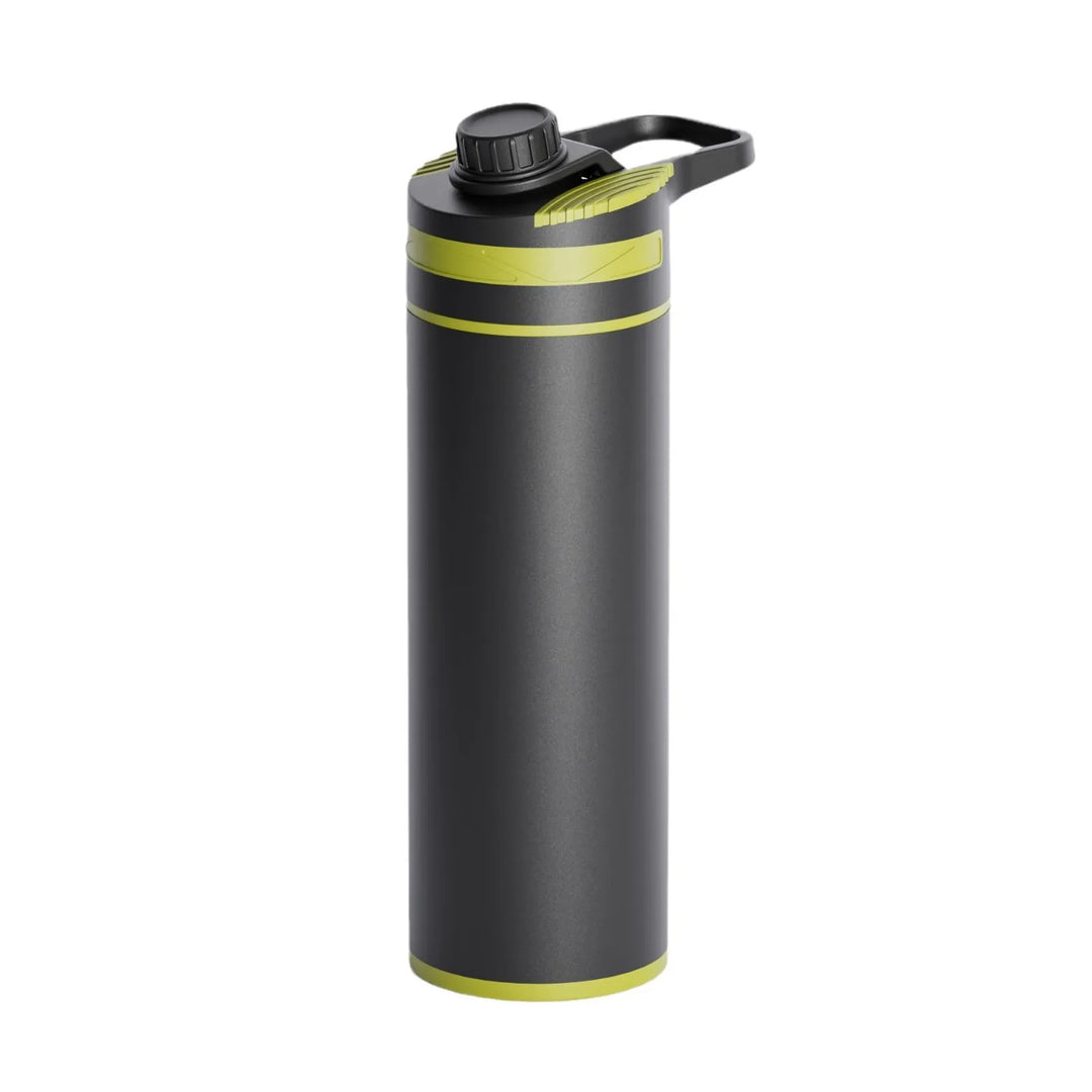 Vue éclatée montrant une bouteille filtrante de randonnée ouverte avec cartouche filtrante visible et embout de transport vert.