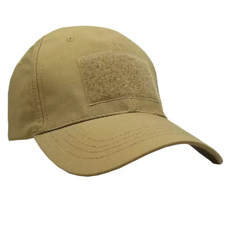 Casquette tactique couleur coyote avec velcro militaire.