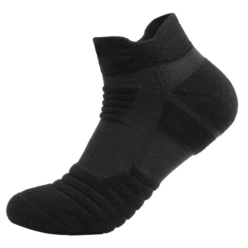 Chaussette de randonnée respirante noire.