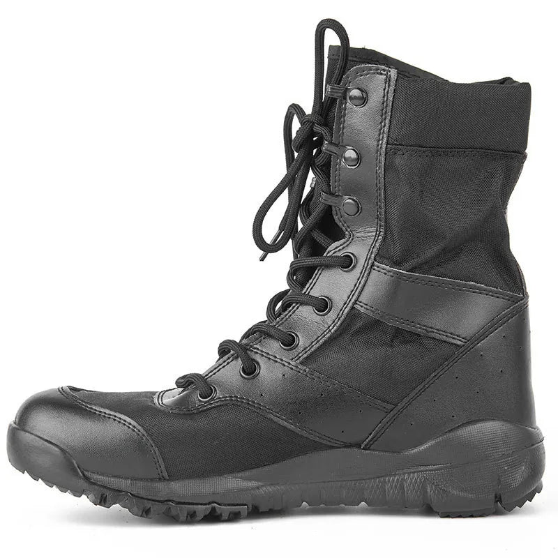 Chaussure de randonnée militaire noire respirante pour usage outdoor tactique.