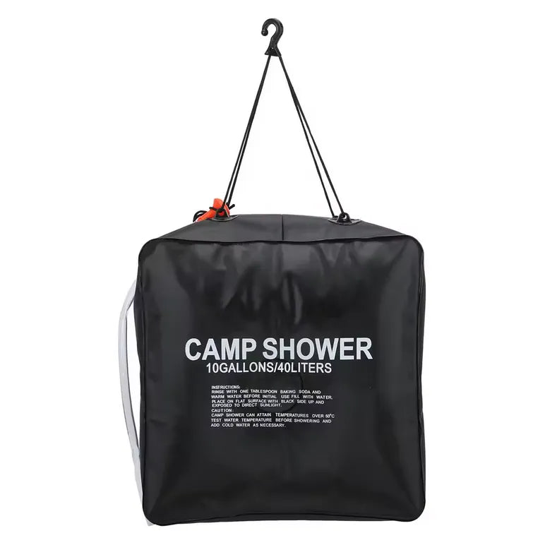 Douche solaire de camping suspendue de 40 litres avec crochet, modèle carré robuste pour l’extérieur.