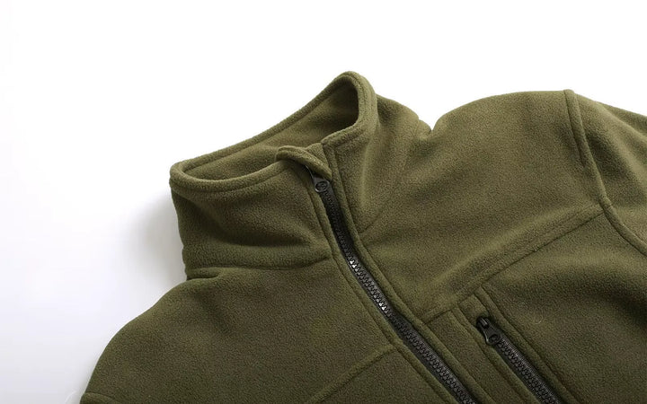 Polaire zippée homme multi-poches, col montant technique