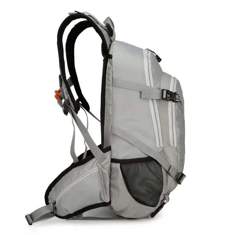 Sac à dos randonnée 30L déperlant, dos aéré, housse pluie