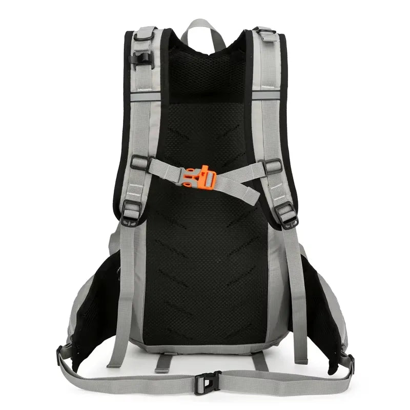 Sac à dos randonnée 30L déperlant, dos aéré, housse pluie