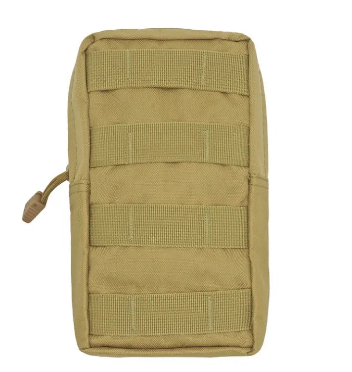  Pochette tactique beige avec passants MOLLE pour randonnée et équipement outdoor.