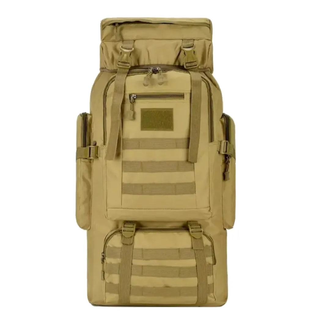 Sac à dos beige 50 L pour randonnée et bivouac, grande capacité, résistant, style camouflage discret pour camping et résilience.