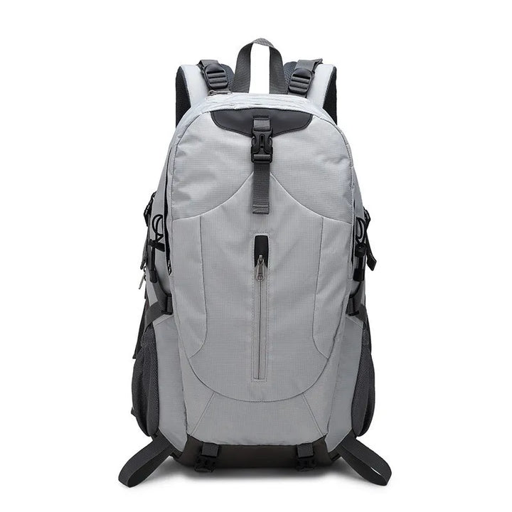 Ce modèle est décliné en gris clair avec des détails noirs, convenant à un style sobre et polyvalent.
