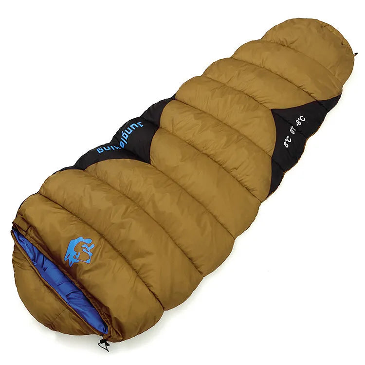 Sac de couchage marron clair pour bivouac en climat froid