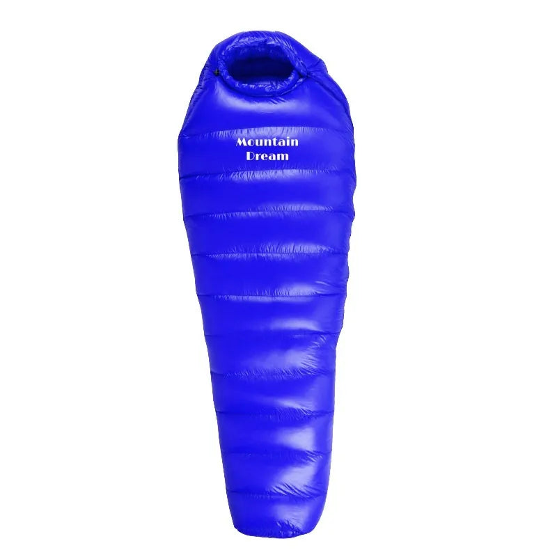 Sac de couchage bleu foncé ultraléger pour outdoor.