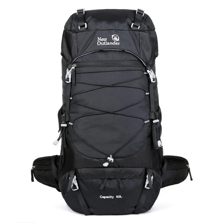 Vue de face d'un sac à dos de randonnée noir imperméable de 50 litres, modèle New Outlander, avec sangles frontales et poche inférieure visible.