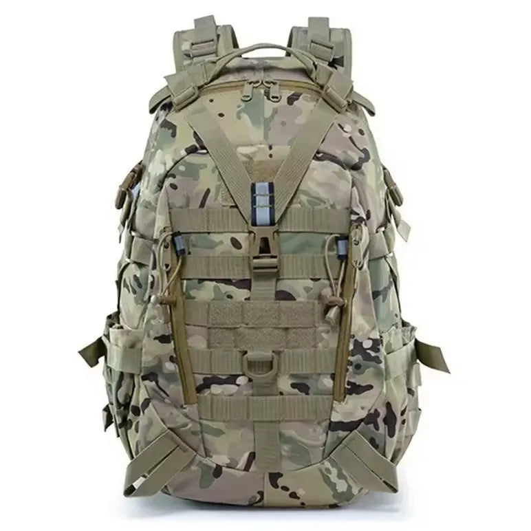 Sac à dos tactique camouflage 40L pour randonnée, bivouac ou bushcraft.