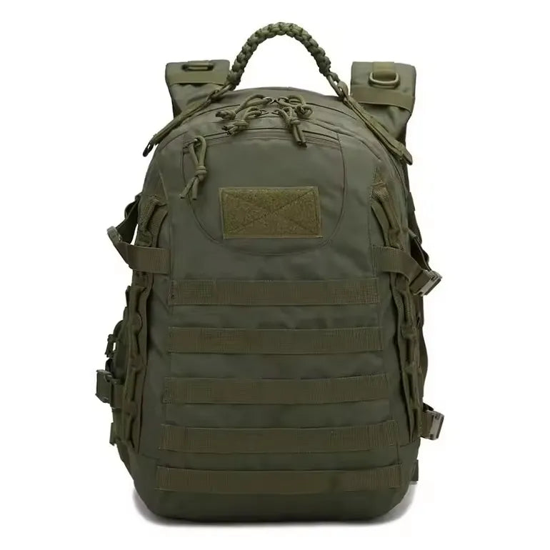 Sac à dos tactique 35L couleur kaki vu de face.
