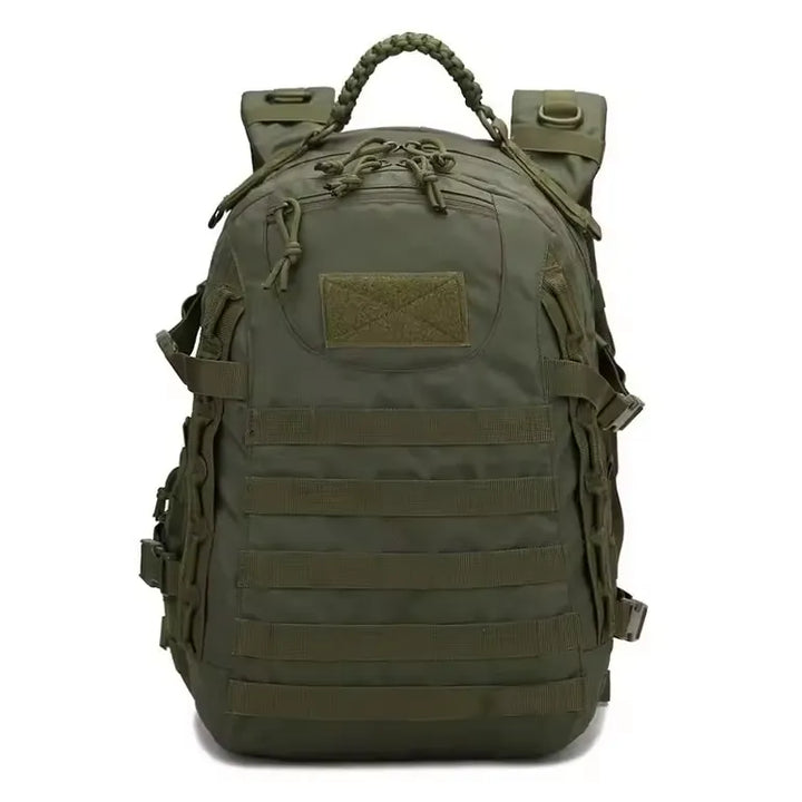 Sac à dos tactique 35L couleur kaki vu de face.