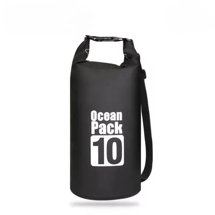Sac étanche Ocean Pack 10L, couleur noire.