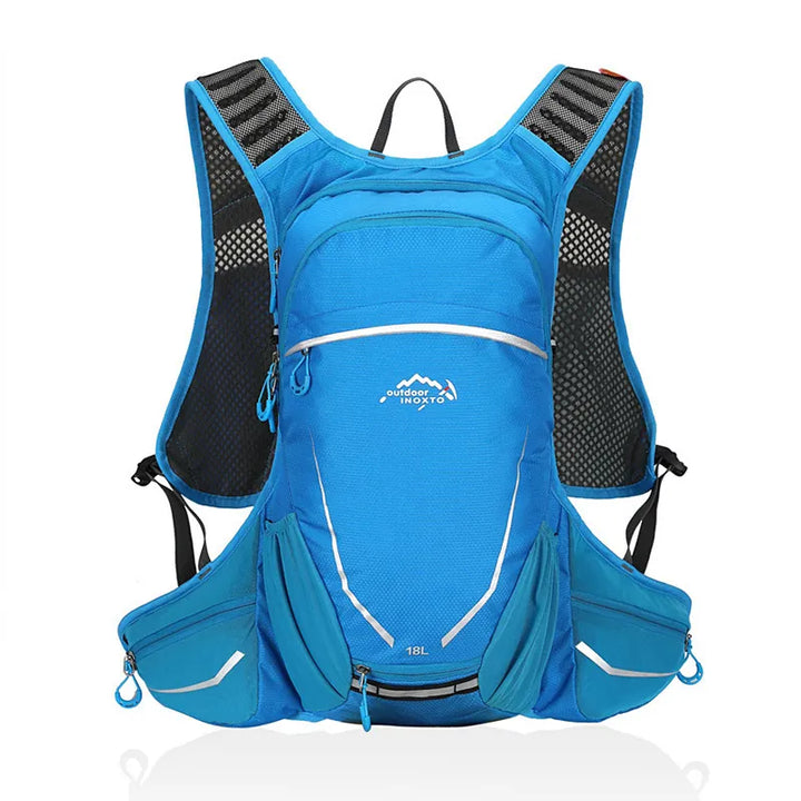 Sac d’hydratation bleu ciel à dos aéré et multiples compartiments, optimisé pour le trail, la randonnée ou le cyclisme longue distance.