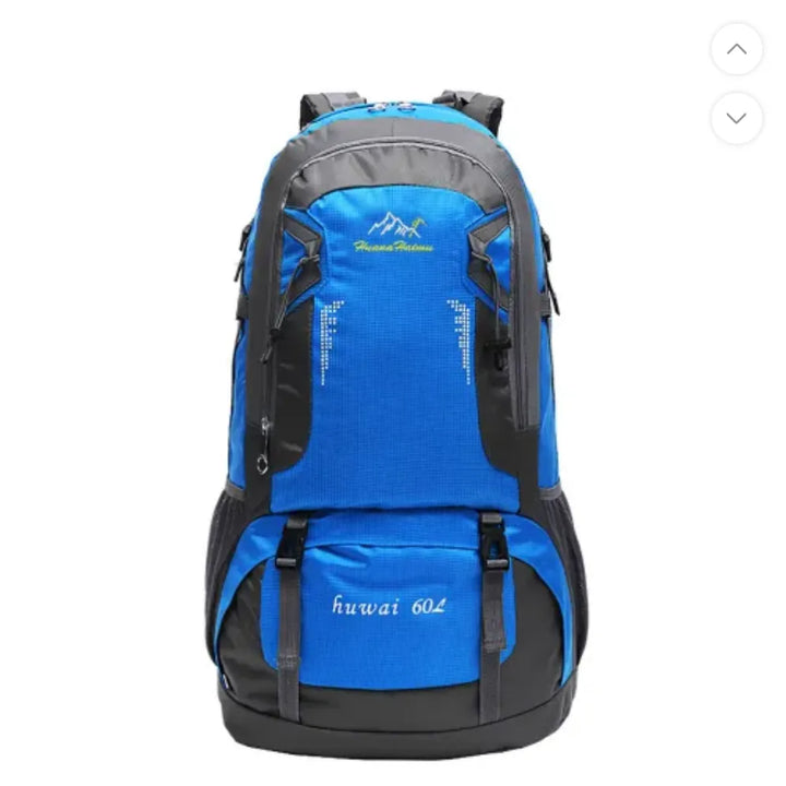 Sac à dos de randonnée 60L pour homme en bleu avec renforts ergonomiques.