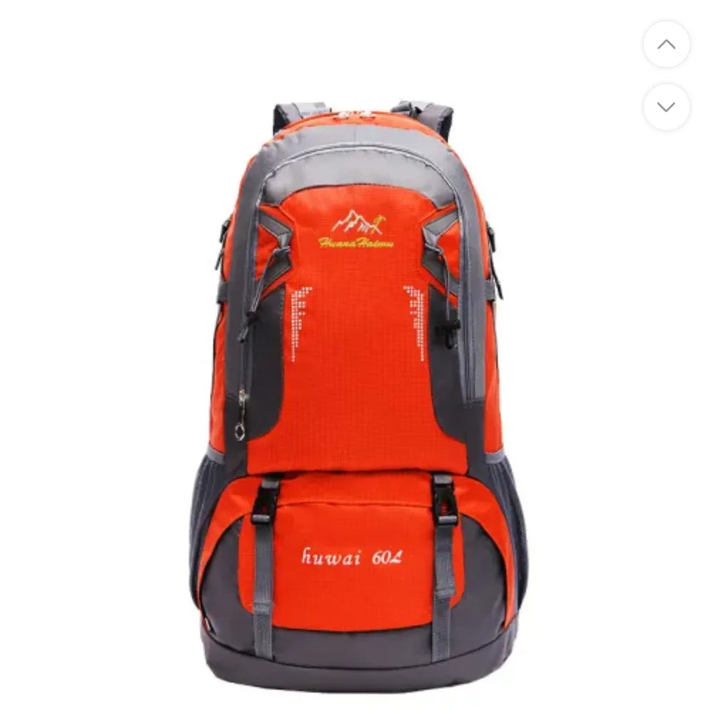 Sac à dos de randonnée 60L pour homme en orange avec poches multiples.