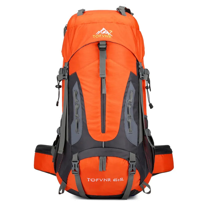 Sac à dos de randonnée orange 65L vu de face.