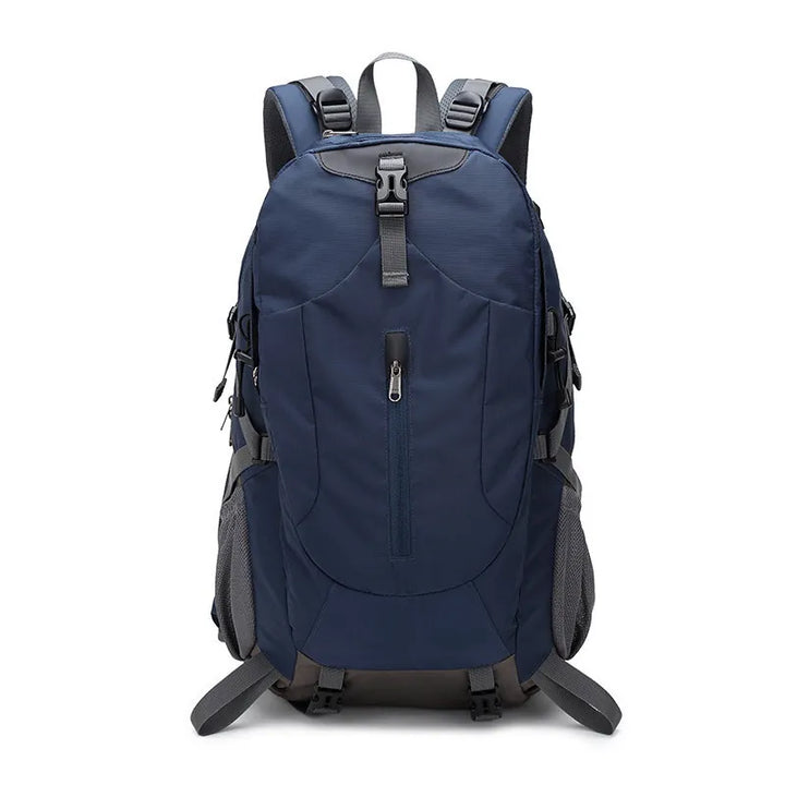 Sac de randonnée bleu marine de 40 litres conçu pour l'alpinisme et les activités outdoor.
