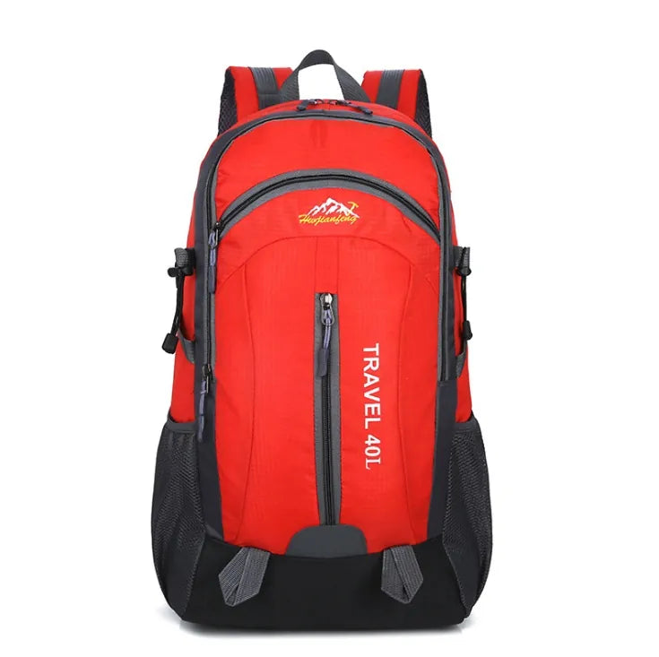 Sac à dos de randonnée 40L en nylon rouge, parfait pour les activités outdoor.