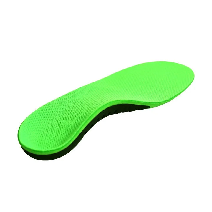 semelle ergonomique verte avec soutien de voûte vue en angle
